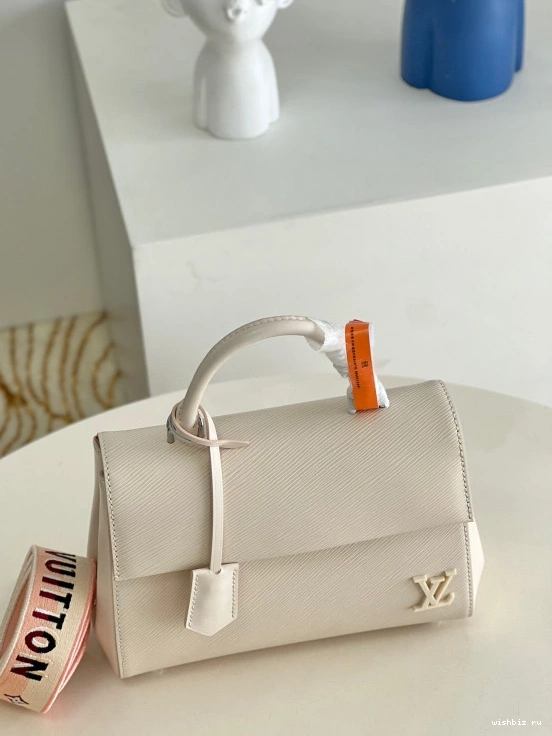 WIS CHANELUNY LOUIS VUITTON BB 0804
